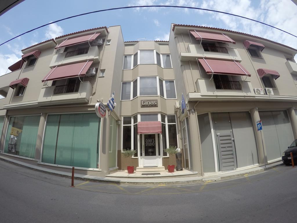 אליברי Gina'S Studios מראה חיצוני תמונה